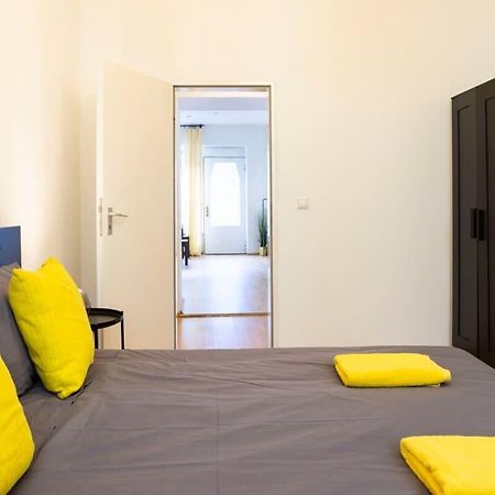 One Bedroom Apartment Berlin Neukoelln Екстериор снимка