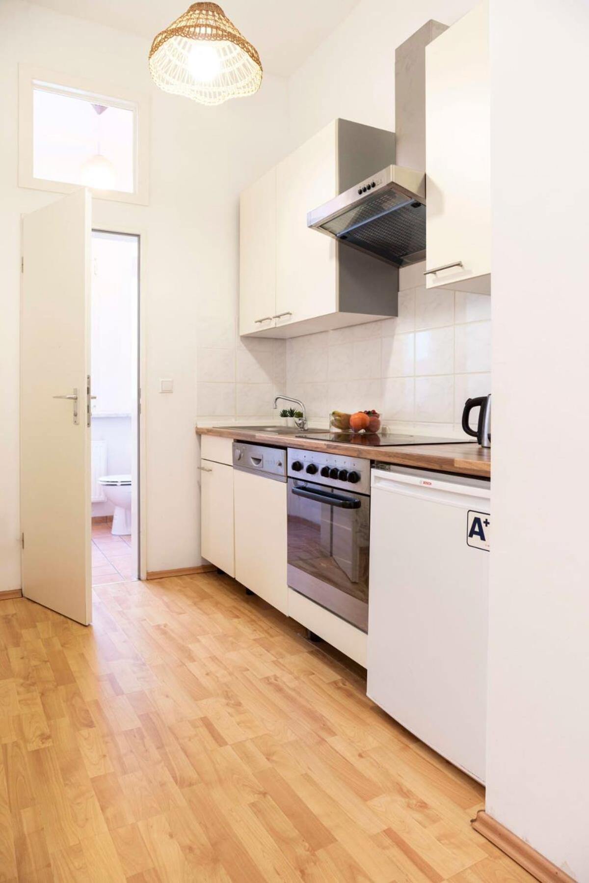One Bedroom Apartment Berlin Neukoelln Екстериор снимка